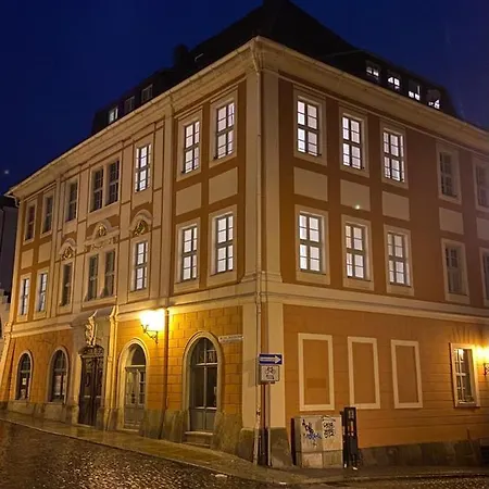 Stadtpalais Familien-suite 4 Mit Galerie Maximal 6 Personen 公寓 包岑