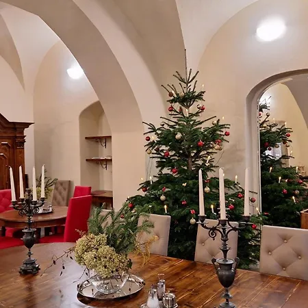 Apartment Stadtpalais Familien-suite 4 Mit Galerie Maximal 6 Personen