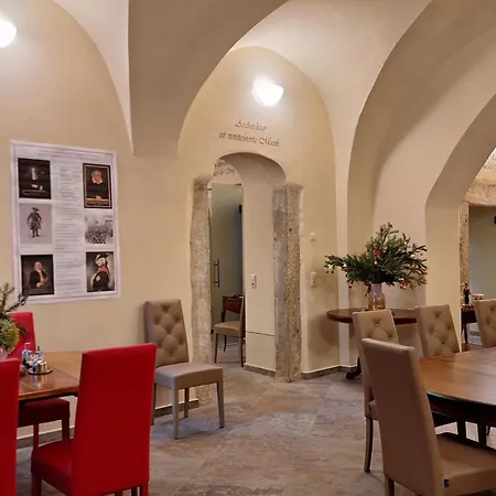 Apartment Stadtpalais Familien-suite 4 Mit Galerie Maximal 6 Personen