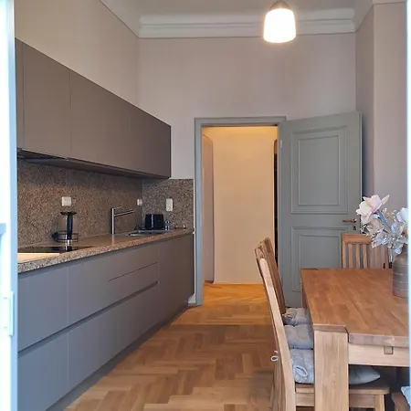Apartment Stadtpalais Familien-suite 4 Mit Galerie Maximal 6 Personen Bautzen
