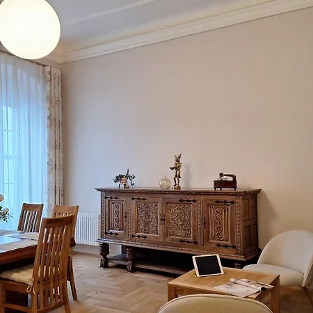 Apartment Stadtpalais Familien-suite 4 Mit Galerie Maximal 6 Personen